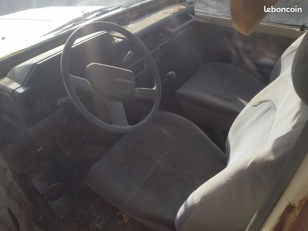 Toutes pièces Toyota bj 75 pickup diesel (image 4)