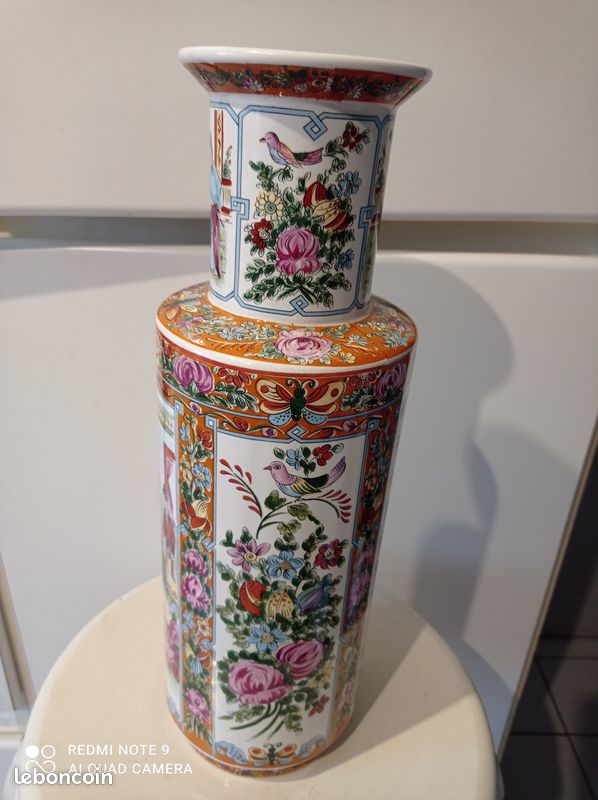 Grand vase chinois à rebord (image 3)