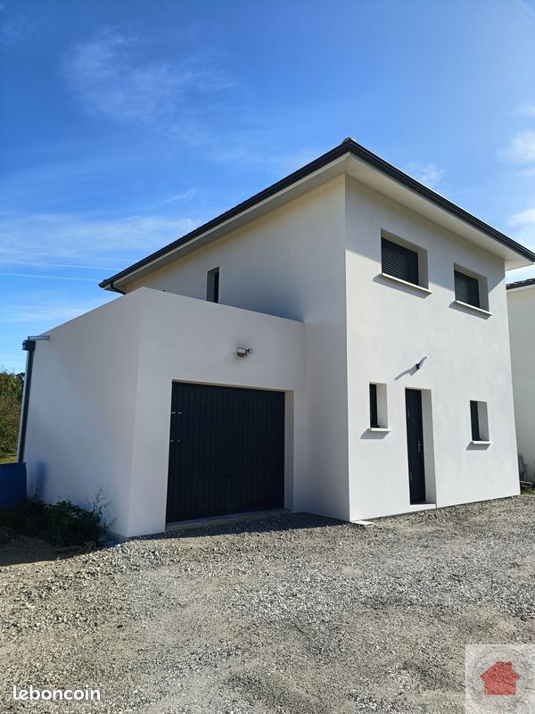 Maison 4 pièces 83 m² · à Montussan · 83 m² · 1 191 €