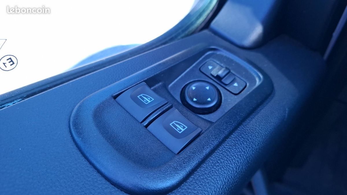 Renault master vu fg cft f3500 l2h2 blue dci 135 (image 16)