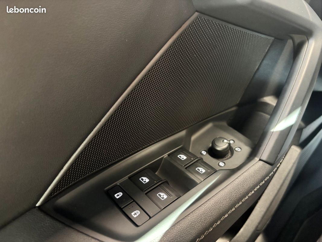 AUDI A3 Sportback 40 TFSIe 204 S tronic 6 S Line CarPlay Caméra de recul Entretient Audi Origine France Garantie 12mois (image 6)