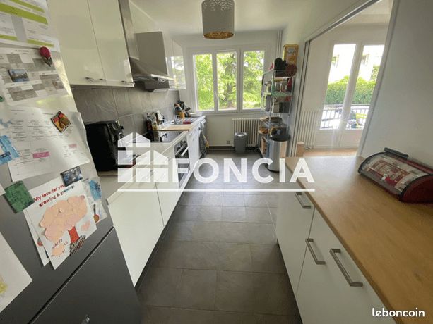 Maison a louer saint-germain-en-laye - 6 pièce(s) - 171 m2 - Surfyn