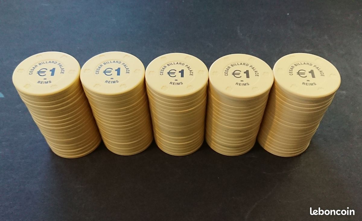 ee moderne style poker carte avec puce élément 19982219 PNG with