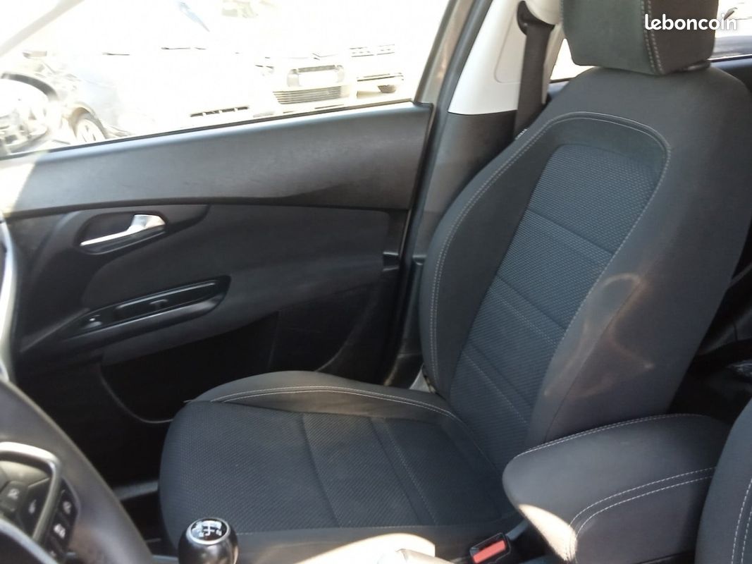Fiat Tipo (2) 1.6 MultiJet 120ch S/S Business (image 29)