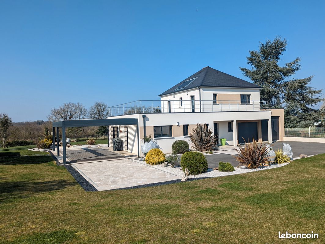 Maison 6 pièces 153 m² · à Gennes-Val-de-Loire · 153 m² · 450 000 €