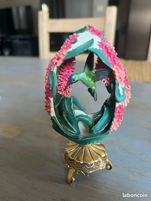 Œuf de collection fabergé certifié en parfait état (image 1)