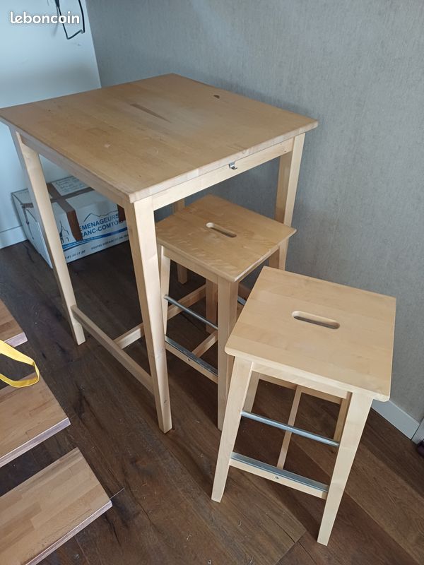 Table haute et tabourets (image 2)