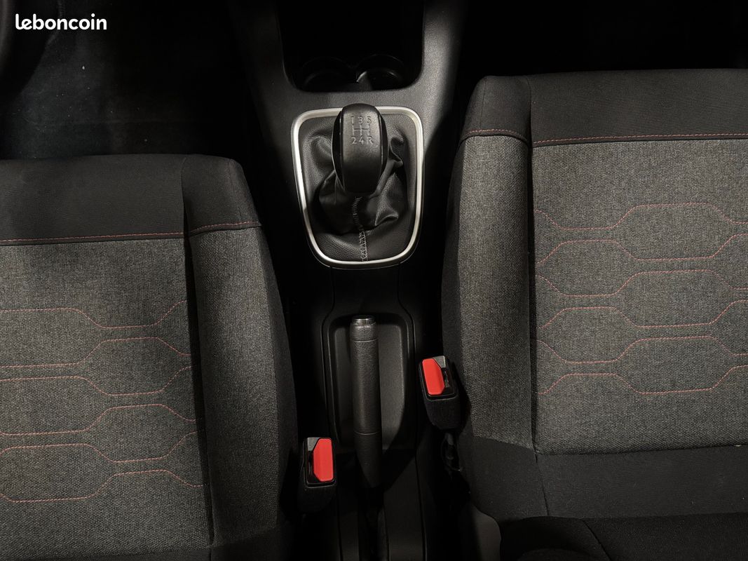 CITROEN C3 Graphic 1.2 PureTech 82 ch - courroie OK entretien en concession (image 27)