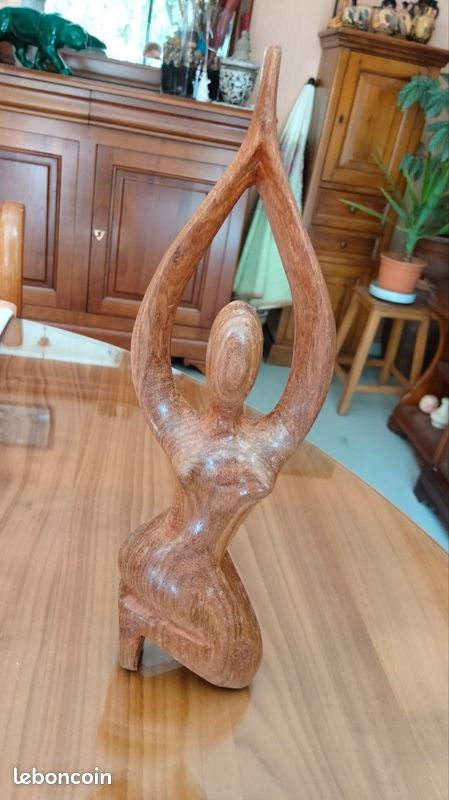 Sculpture en bois de femme art déco (image 1)