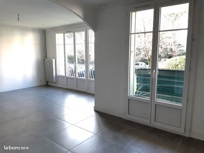 Appartement 5 pièces 81 m² · à Aix-en-Provence · 81 m² · 1 640 €/mois
