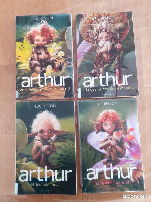 Lot de 4 livres - Intégral de Arthur et les minimoys - Luc Besson (image 1)