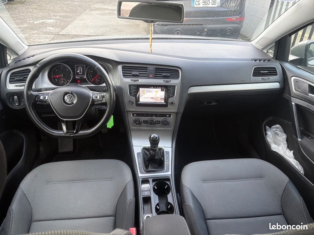 Volkswagen Golf 7 BLUEMOTION TECHNOLOGY 1.6 TDI 105ch, Distribution neuve, radar 360°, GPS (image 13)