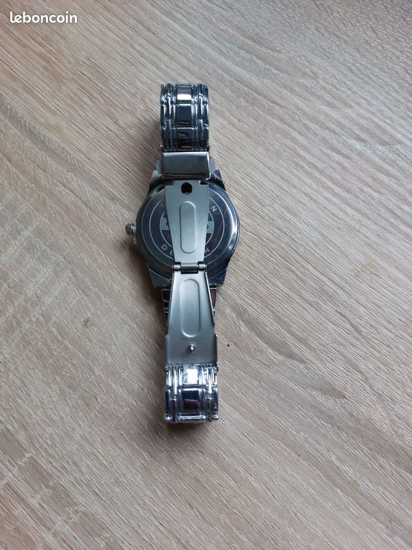 Montre Quartz neuve (image 3)