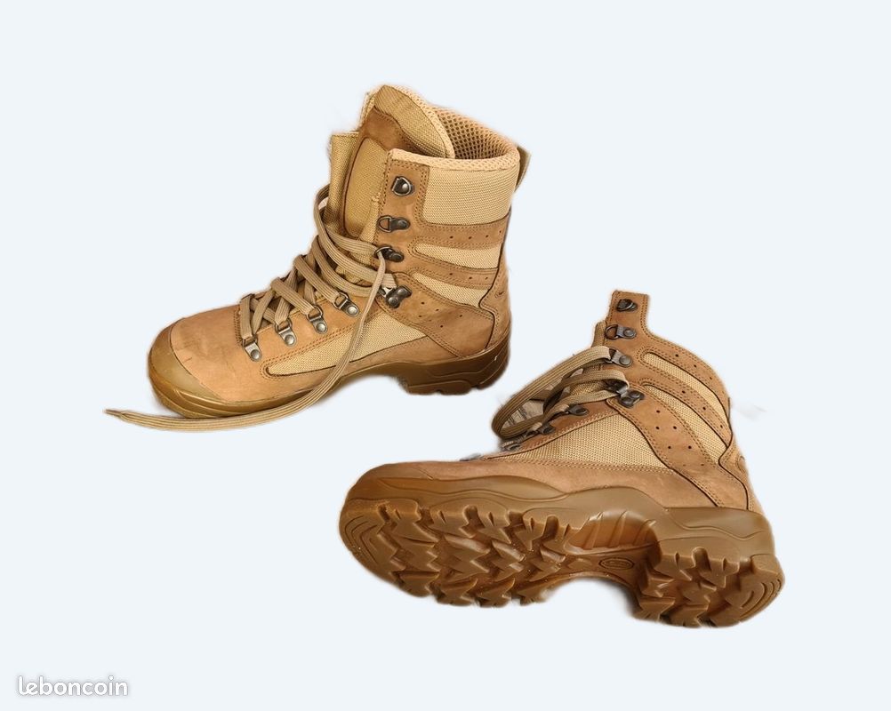 Chaussures de marche Rangers beige T40 marque VIBRAM Chaussures