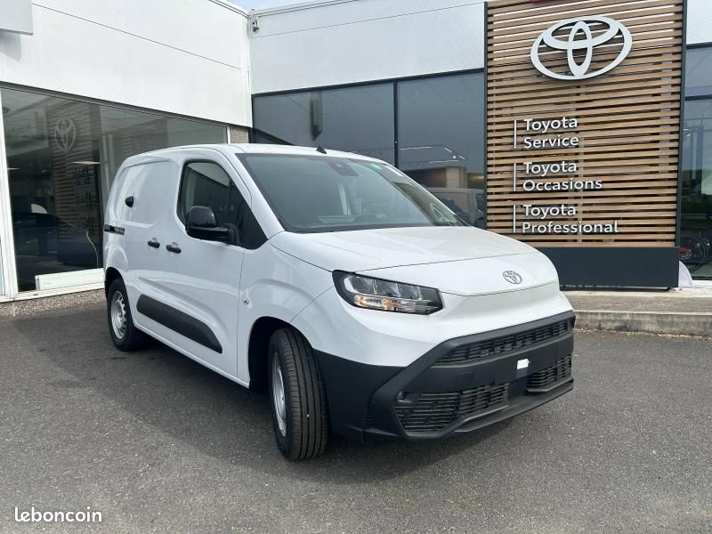 Toyota PROACE CITY Medium Electric 136ch 50 kWh Start Confort 3P MY25 (image 3)