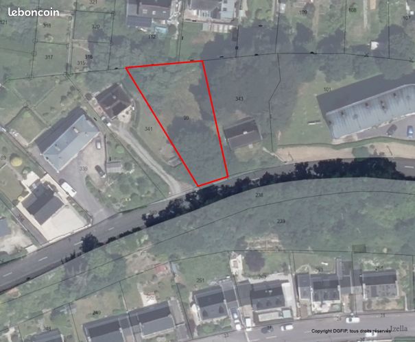 Terrain 798 m² · à Morlaix · 50 000 €