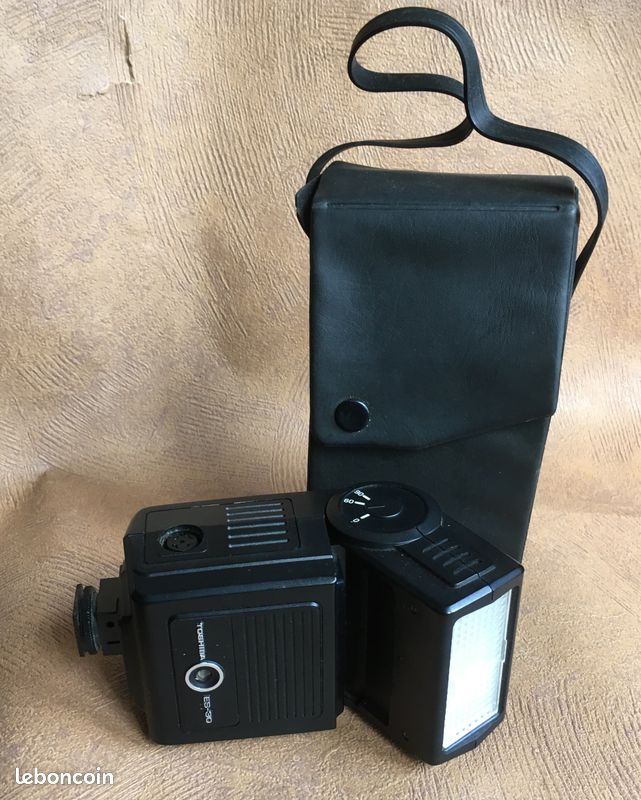 Flash électronique Universel Toshiba ES-30 – Sabot Standard Pour Canon, Nikon, Pentax, Olympus