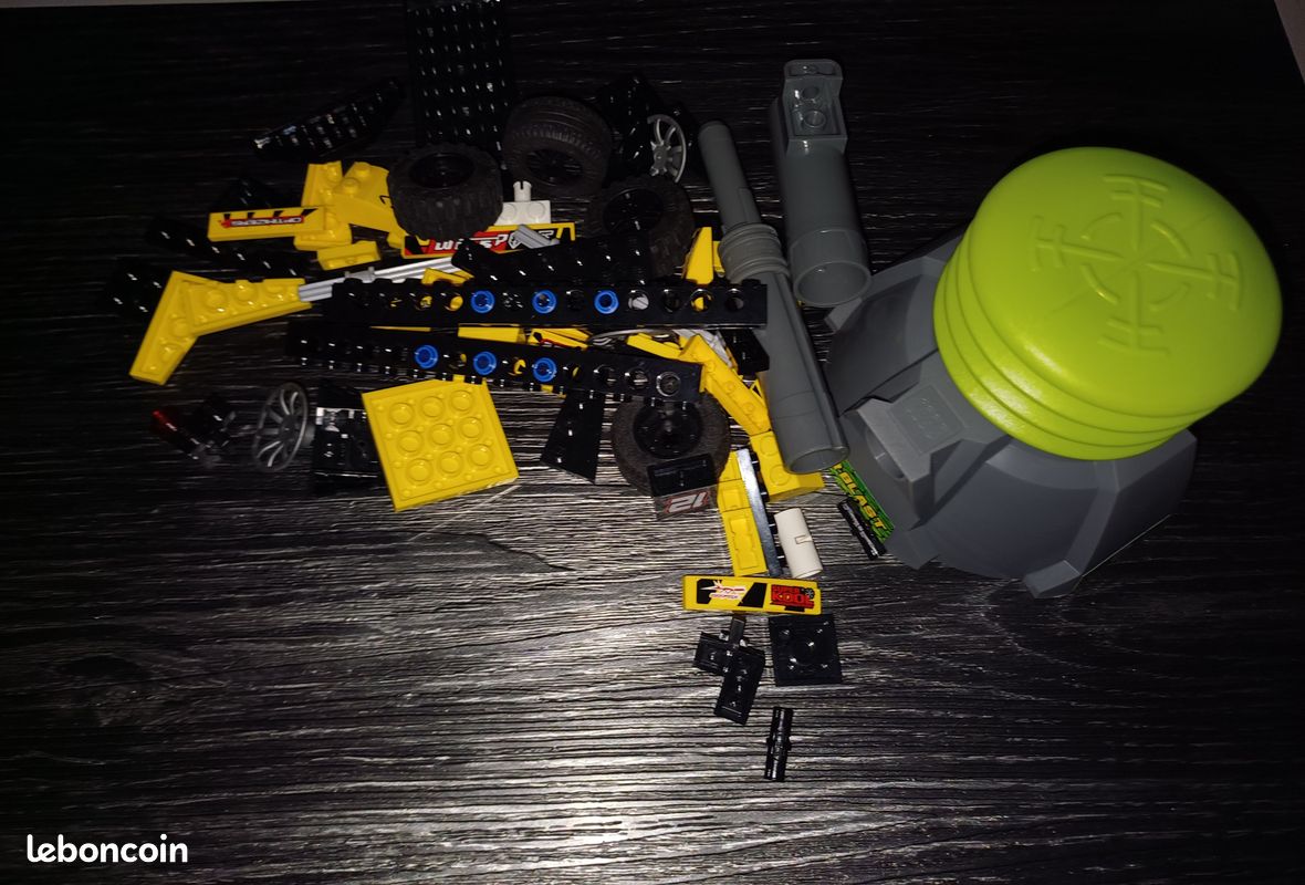 Lego racer 8228 (image 2)