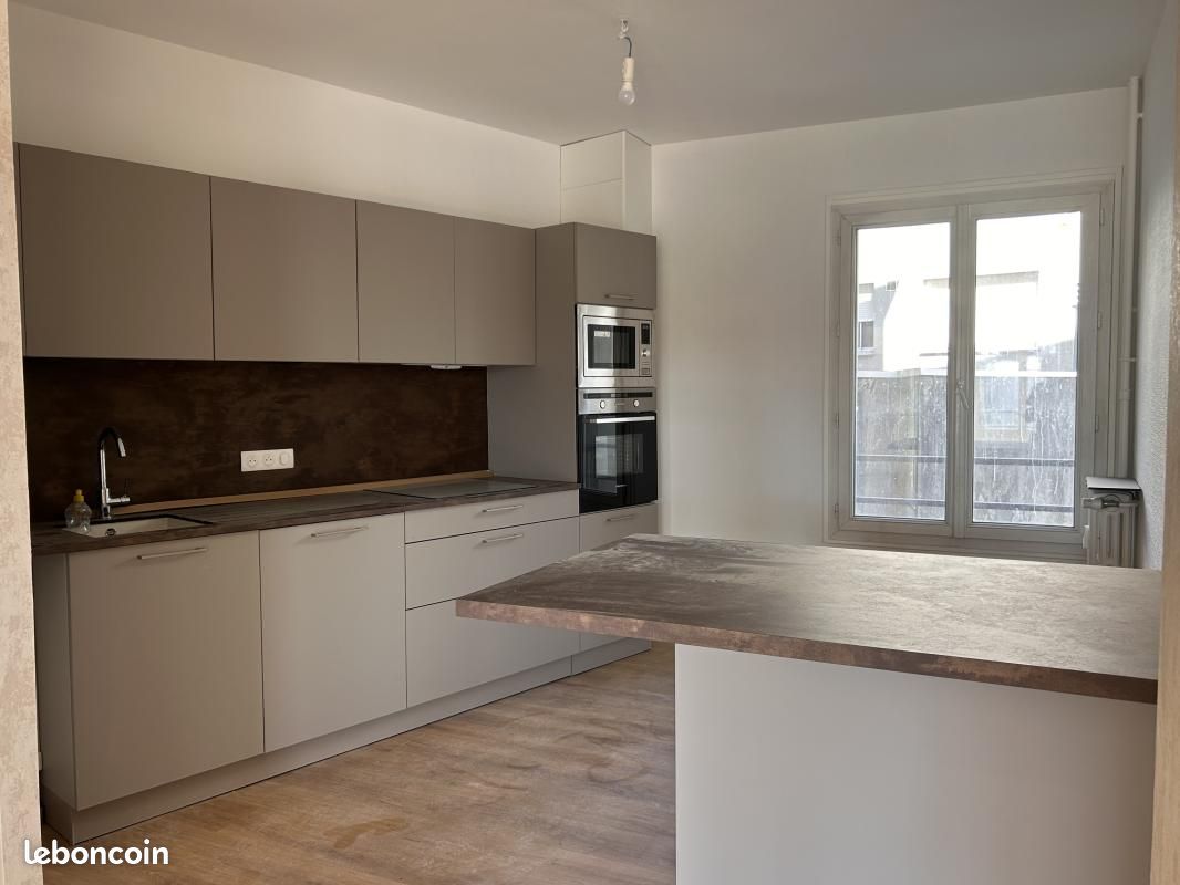 Appartement 4 pièces 94 m² · à Limoges · 94 m² · 1 100 €