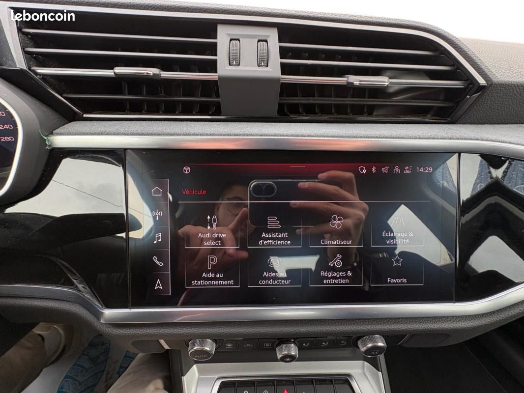 Audi Q3 35 TFSI 150 ch Design Luxe (image 26)