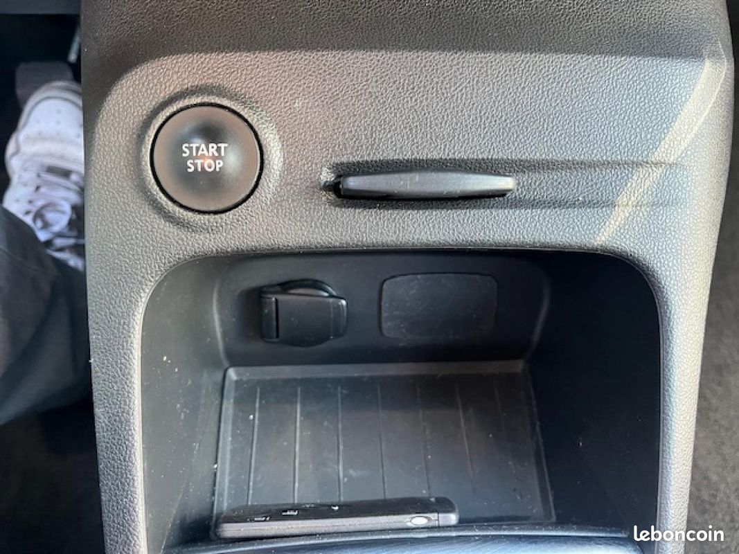 RENAULT CAPTUR 1.5 Energy dCi - 90 E6C Intens (image 14)