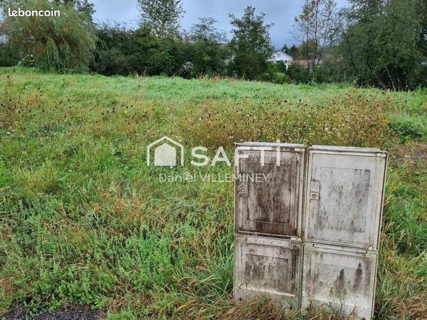 Terrain 776 m² SAINT-LOUP-SUR-SEMOUSE