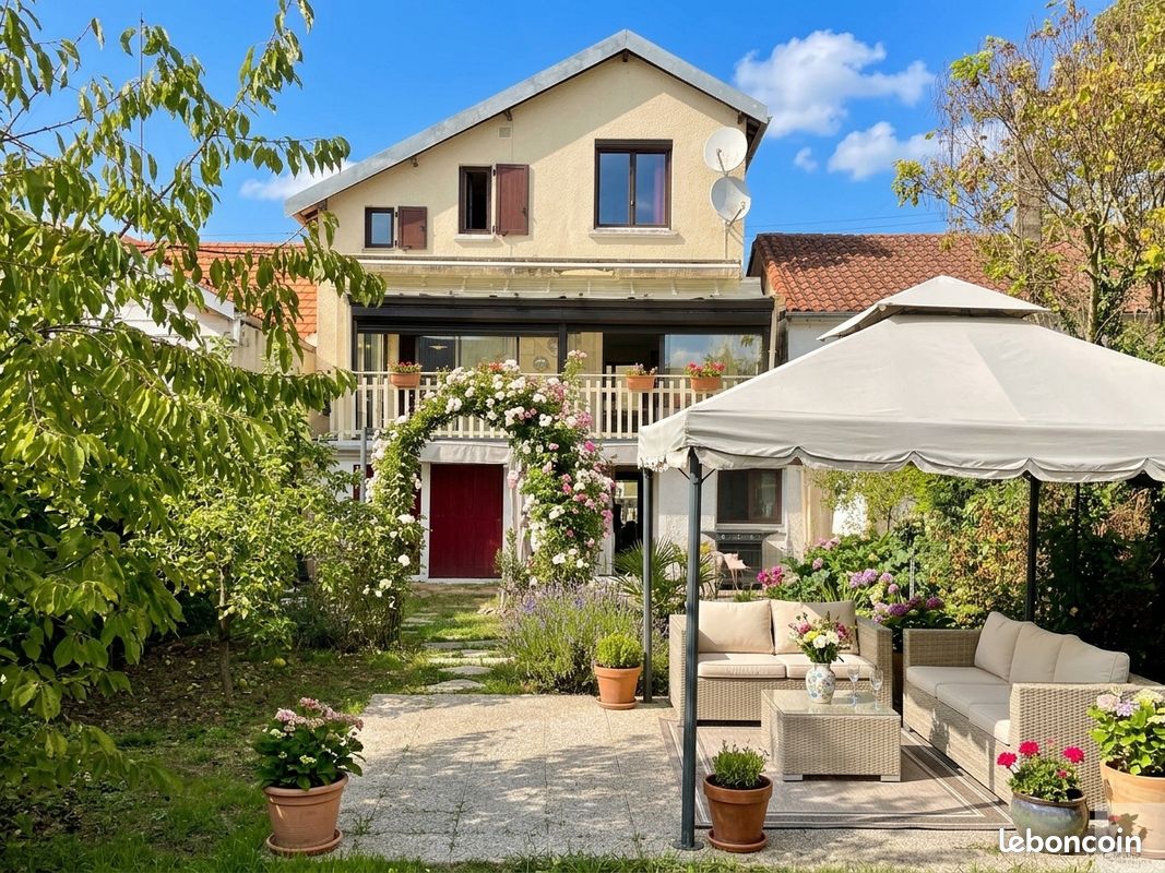 Maison 5 pièces 104 m² · à Bergerac · 104 m² · 150 000 €