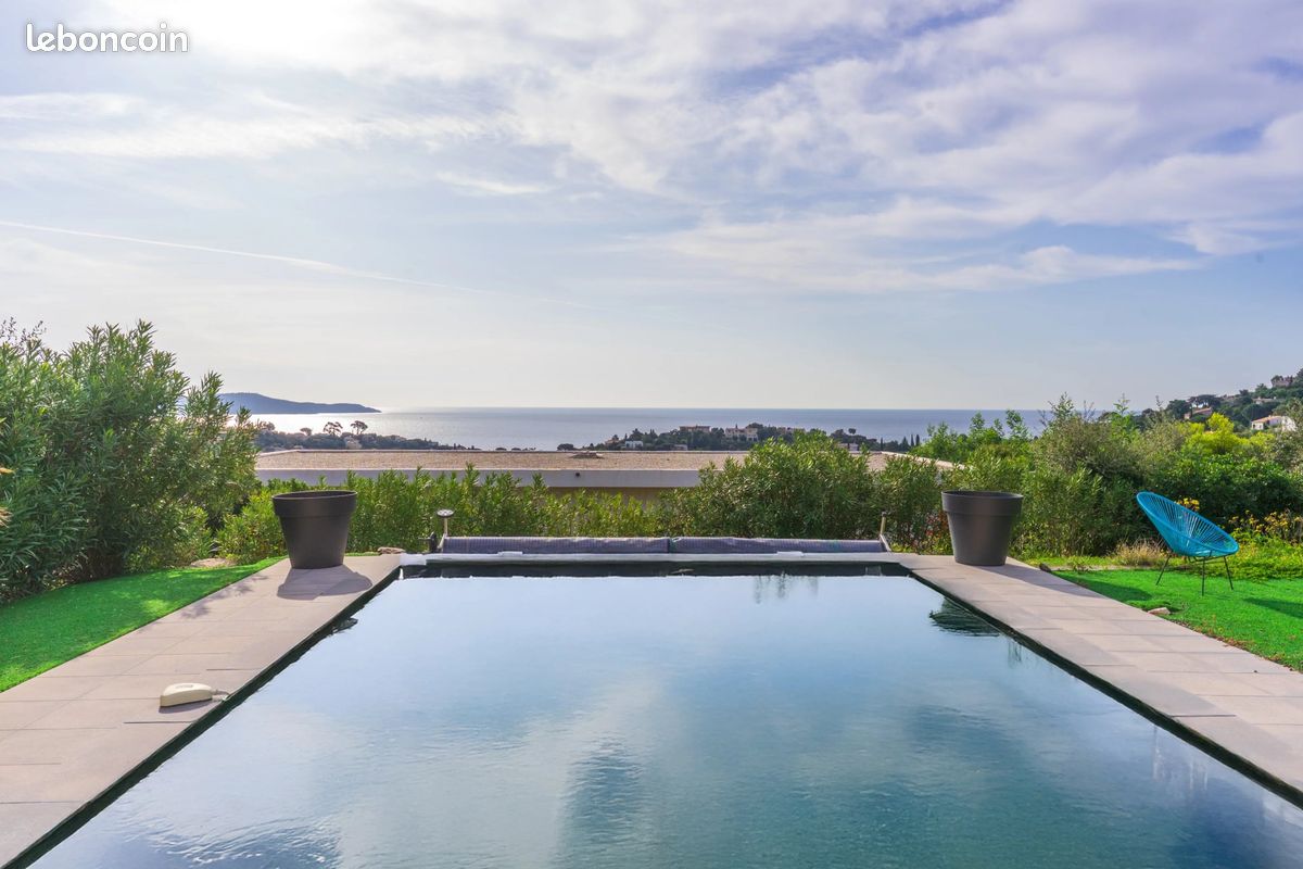 Maison 6 pièces 200 m² · à Cavalaire-sur-Mer · 200 m² · 1 690 000 €