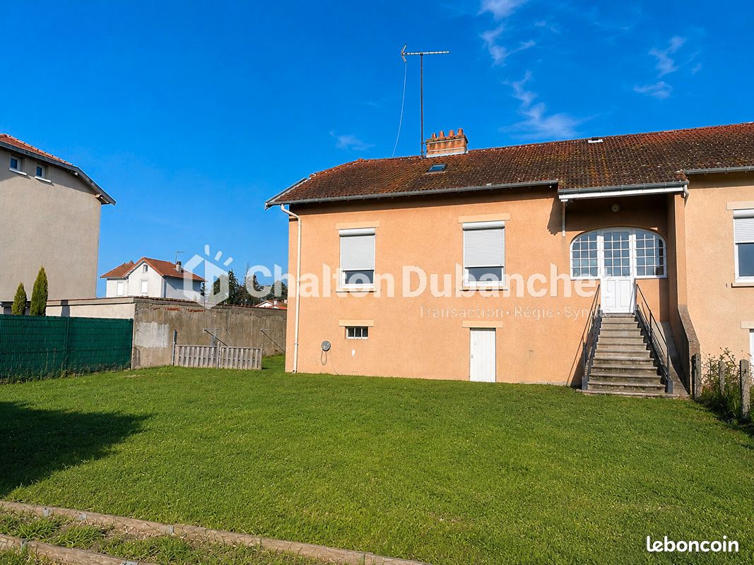 Maison 5 pièces 110 m² · à Feurs · 110 m² · 185 000 €