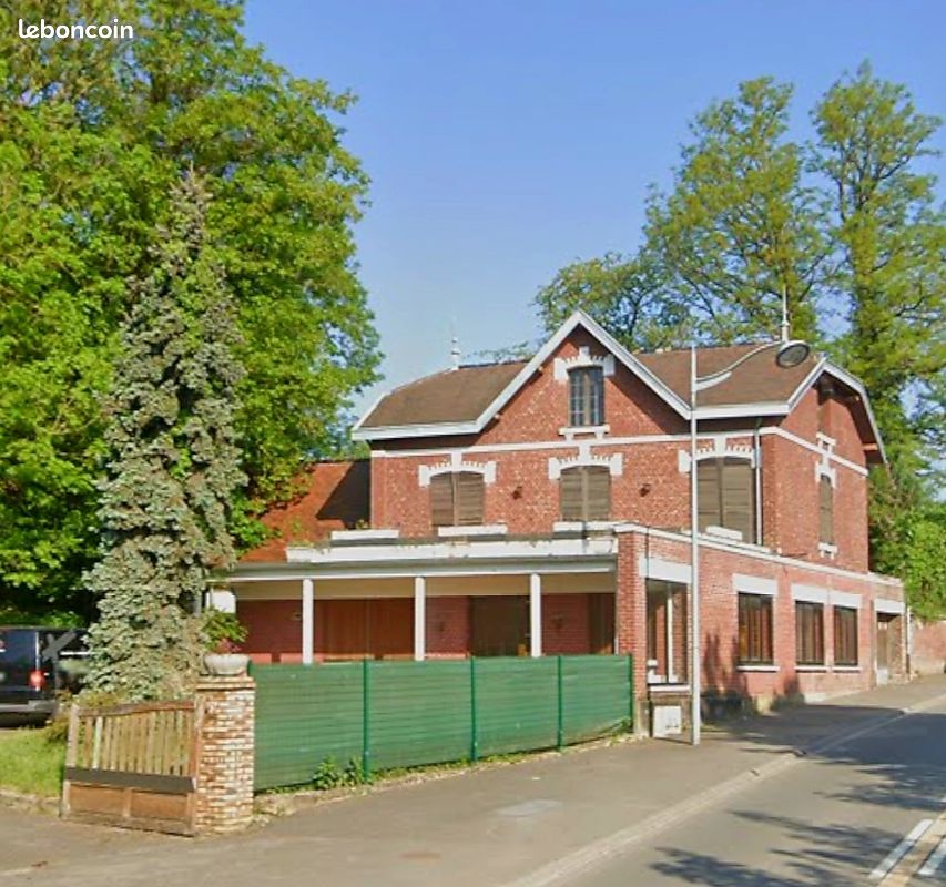 Maison 1 pièce 190 m² · à Fayet · 190 m² · 300 000 €