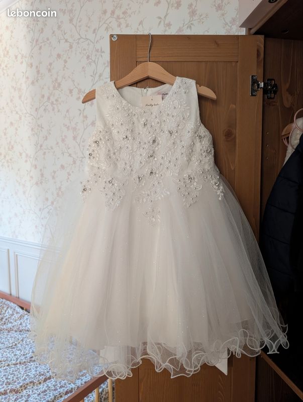 Belle Robe Femme/fille Taille 6 - Couleur Bleue - Style Fit & Flare - Portée Une Seule Fois - Occasion Très Bon état