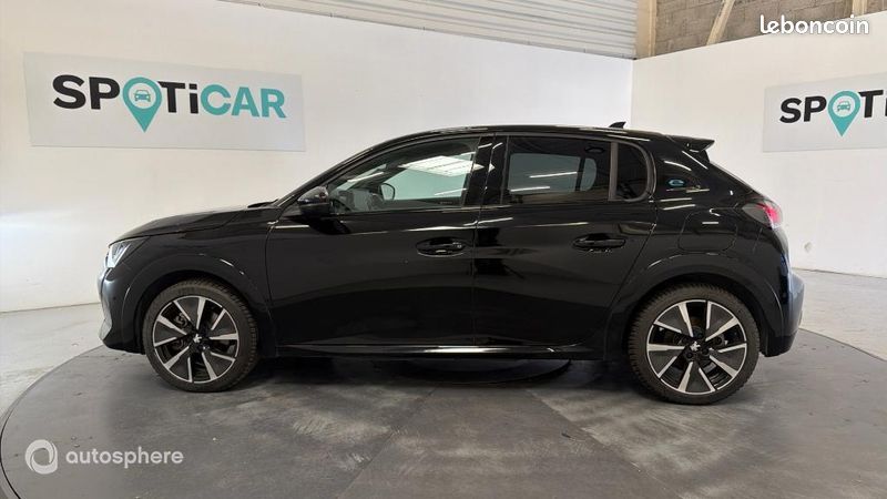 Peugeot 208 e-208 136ch GT (image 8)