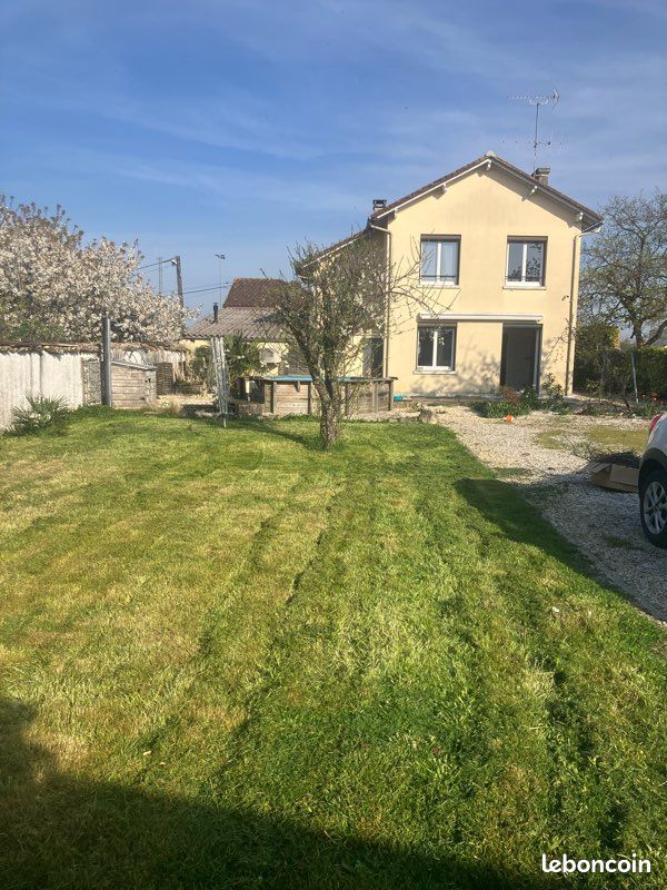 Maison 8 pièces 163 m² · à Jarnac · 163 m² · 140 000 €