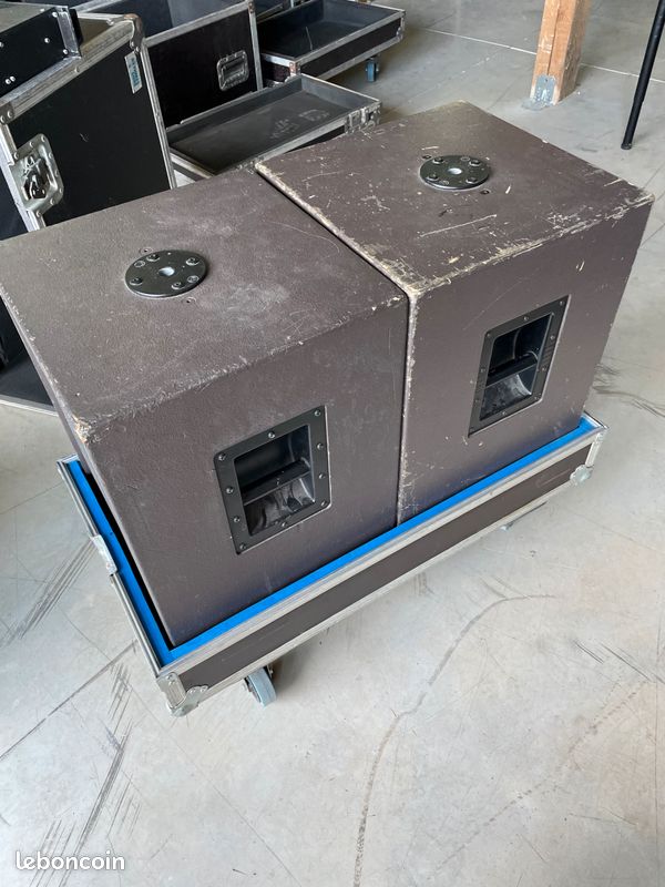 Paire de caissons de basse L ACOUSTICS SB115 avec Flycase (image 3)
