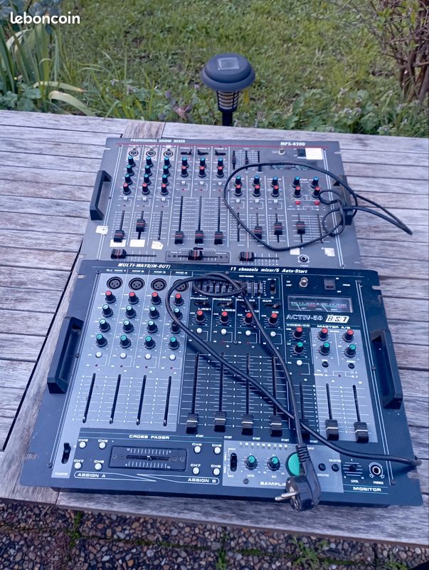 ② table de mixage REALISTIC SSM-2100 - Tables de mixage