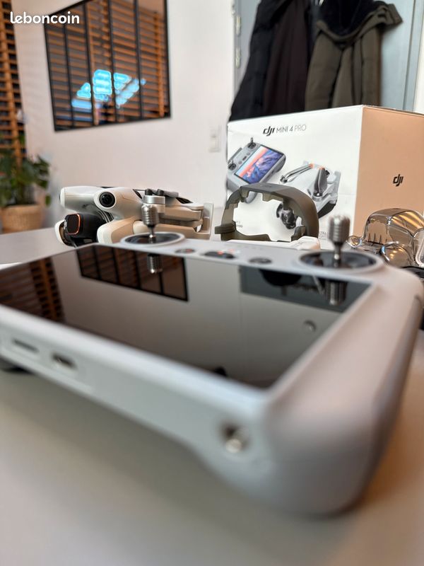 DJI Mini 4 Pro avec la radiocommande RC-N2 (édition limitée, catégorie labellisée C1) (image 6)