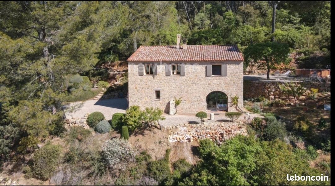 Maison 7 pièces 194 m² · à Lorgues · 194 m² · 700 000 €