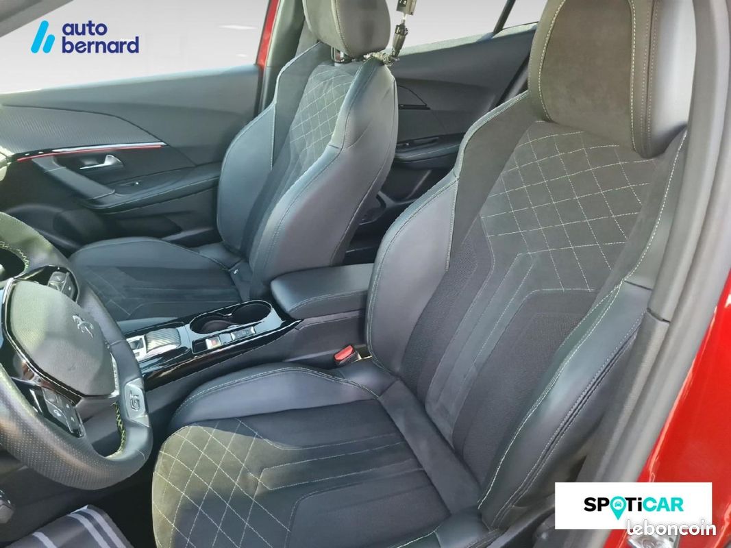Peugeot 2008 1.5 BlueHDi 130ch S&S GT Pack EAT8 (image 9)