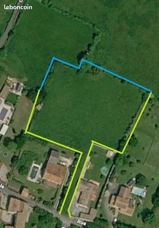 Terrain coup de cœur 5 000 m² (2 500 m² constructibles) près de Vallans · à La Foye-Monjault · 90 000 €