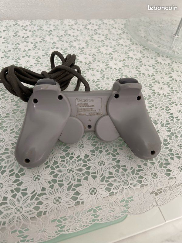 Sony PLAYSTATION 1 SCPH-7502 Console PS1 Game Pad sans Fil Jeu Inclus