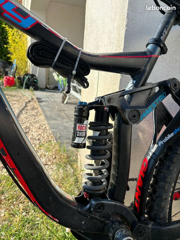 Vtt giant dh glory Vélos