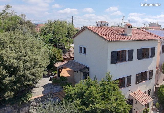 Maison 5 pièces 130 m² · à Grasse · 130 m² · 555 000 €