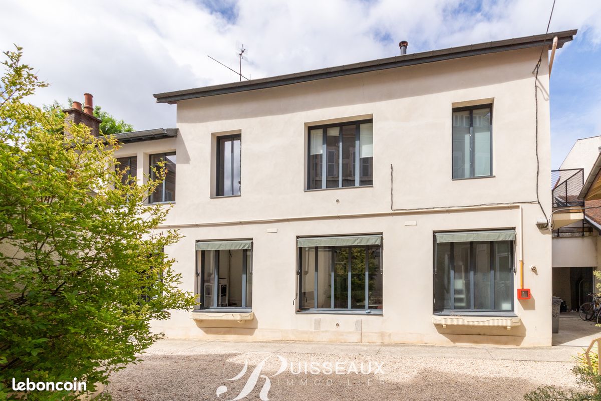 Appartement 7 pièces 247 m² · à Dijon · 247 m² · 745 000 €