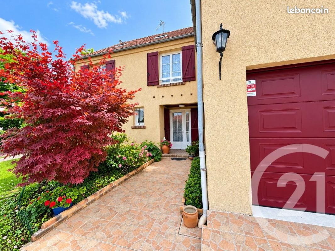 Maison 7 pièces 196 m² · à Champagne-sur-Oise · 196 m² · 440 000 €