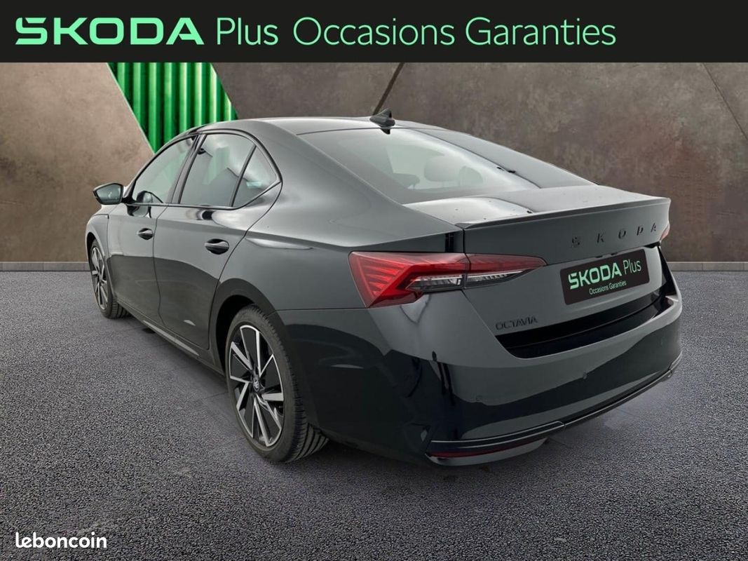 Skoda Octavia 1.5 TSI ACT Hybrid 150ch Sportline DSG7 (image 12)