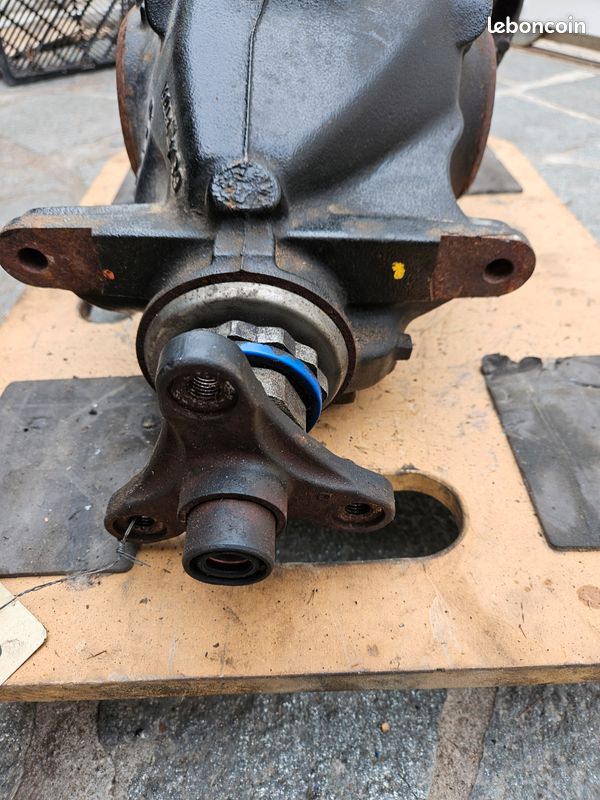 Pont BMW 420 d 2014 F32 / F82 184 ch 80000 KM rapport 3.23 BVM6V. 0714011719220003 (image 3)
