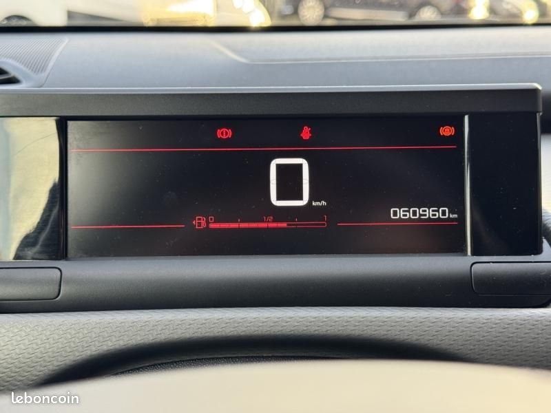 Citroen C4 Cactus BlueHDi 100ch S&S C-Series E6.d (image 9)