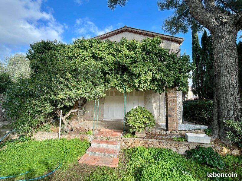 Appartement 2 pièces 50 m² · à Saint-Raphaël · 50 m² · 900 €