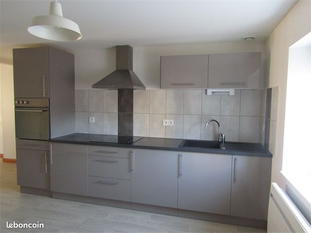 Appartement 2 pièces 49 m² · à Charmes · 49 m² · 470 €/mois