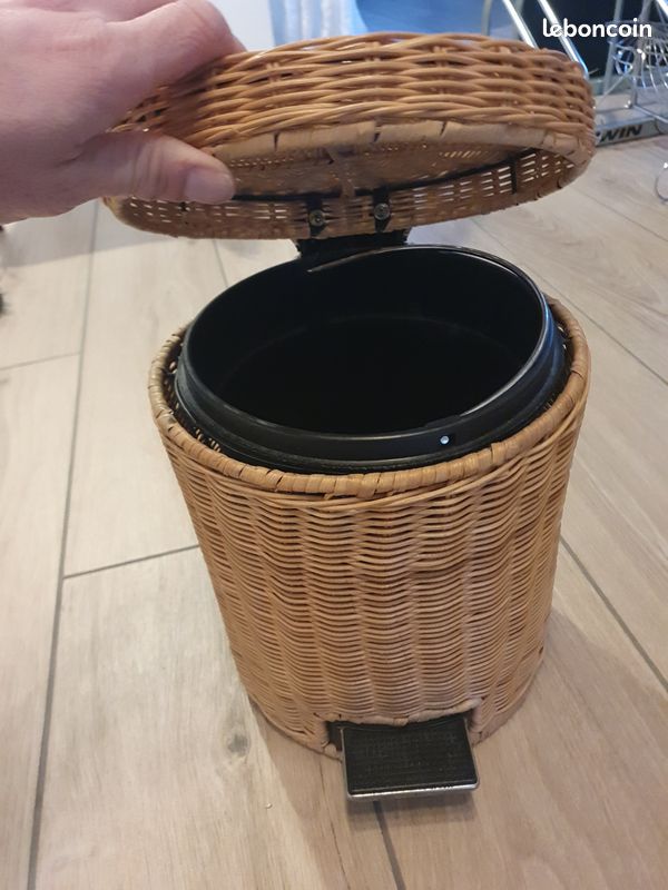 Panier en rotin avec couvercle, Panier de Rangement Osier, Boîte Décorative Tissée pour Table, étagère dans le Salon, Salle de Bain, Chambre, Naturel